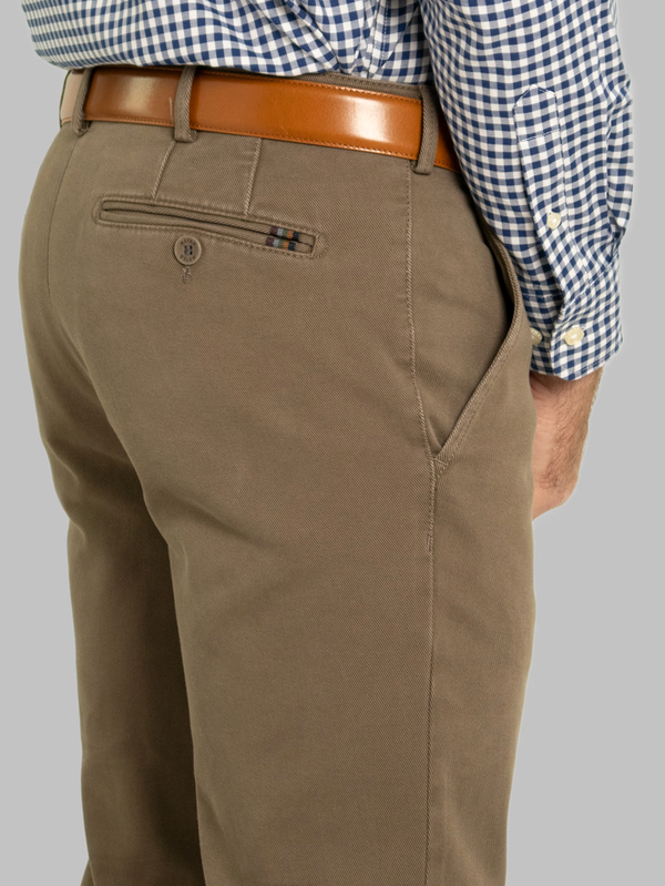 Meyer Rio Twill Chino in Stone